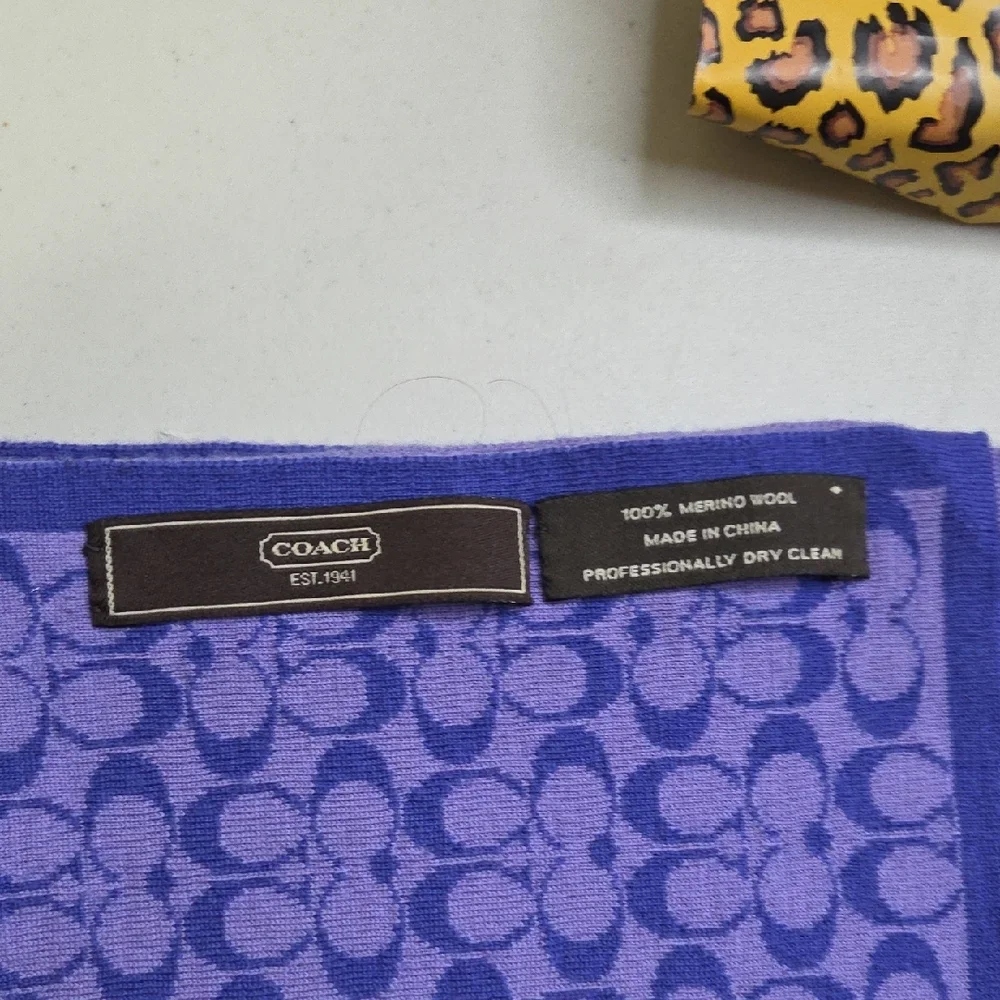 Coach Purple Scarf - Picture 2 of 4